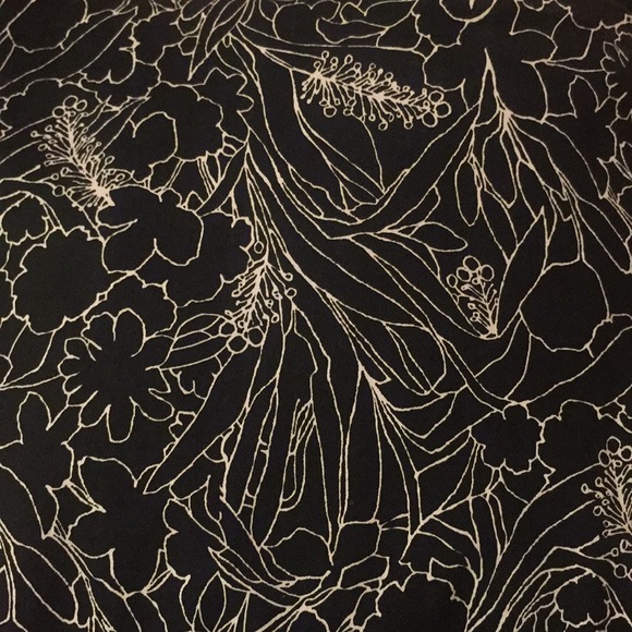 NY&C floral pattern B&W pencil skirt - Sz. 0 - Picture 5 of 5